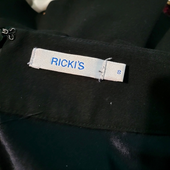 🏷1/$15, 2/$20, 3/$27 Ricki's mermaid pencil skirt - Picture 3 of 4